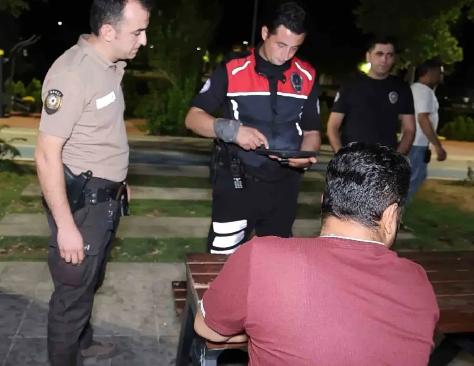 Aksaray’da 116 polisle park ve bahçelerde şok uygulama