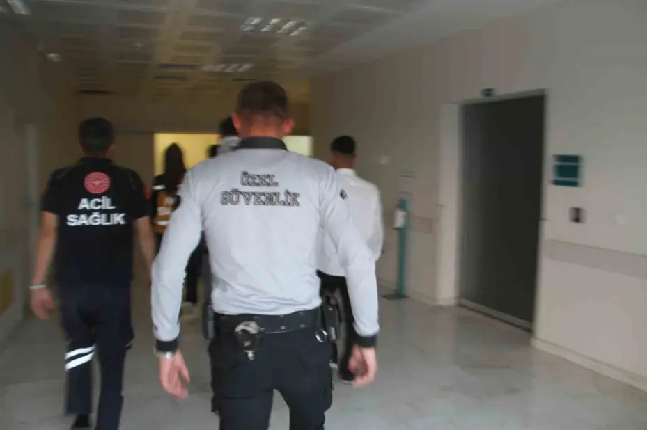 Beyşehir Gölü kıyısında plajda kavga: 6 yaralı