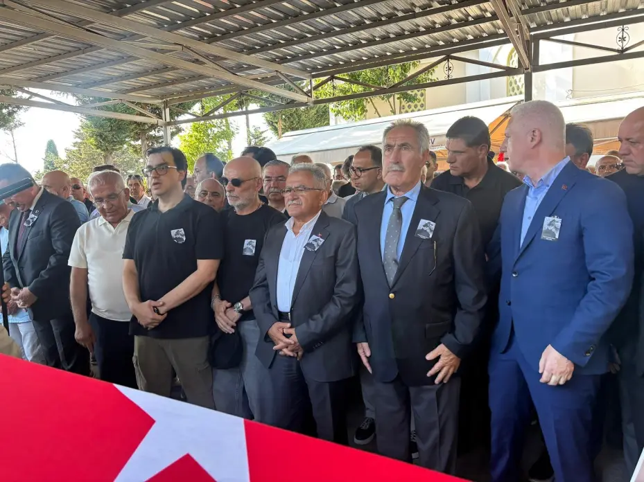 Metin Sözen son yolculuğuna uğurlandı