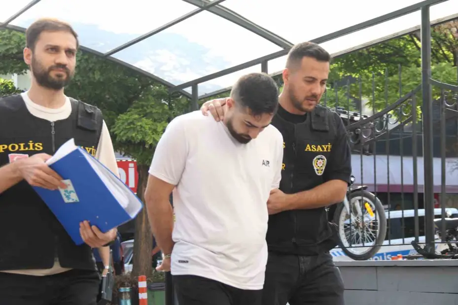 Eskişehir’deki silahlı saldırının şüphelileri hakim karşısında