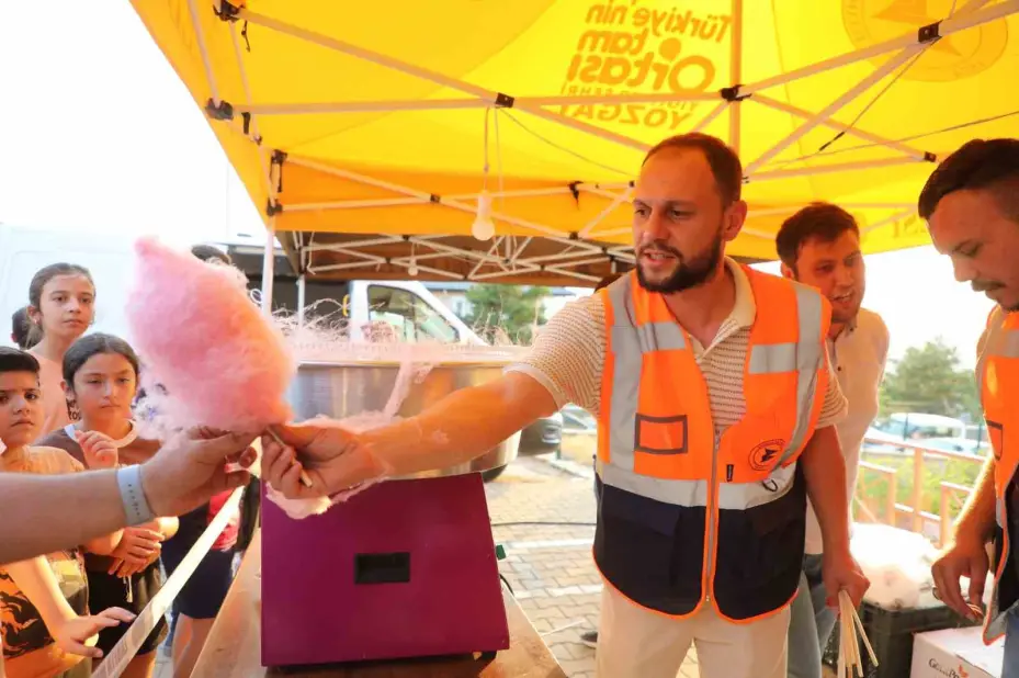 Yozgat Belediyesi’nin düzenlediği mahalle şenlikleriyle çocuklar doyasıya eğlendi