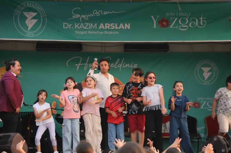 Yozgat Belediyesi’nin düzenlediği mahalle şenlikleriyle çocuklar doyasıya eğlendi
