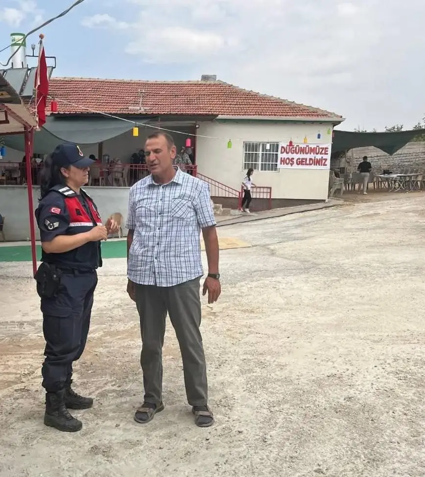 Kırşehir Jandarma’dan ’Mutluluğa Kurşun Sıkma’ projesi