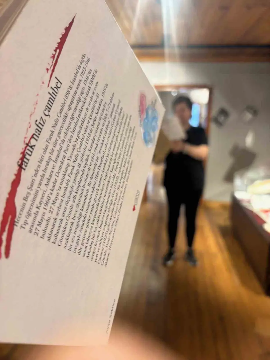 "Kitap Gibi: Bir Tasarım ve Sanat Eseri Olarak Kitap" Sergisi Yunus Emre Yazı Sanatları Müzesi’nde devam ediyor