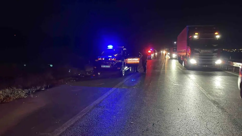 Sivas’ta trafik kazaları: 2’si ağır 4 yaralı