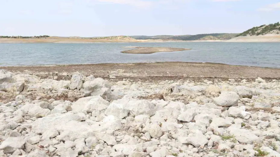 454 milyon metreküplük su kaynağının doluluğu yüzde 35’e düştü