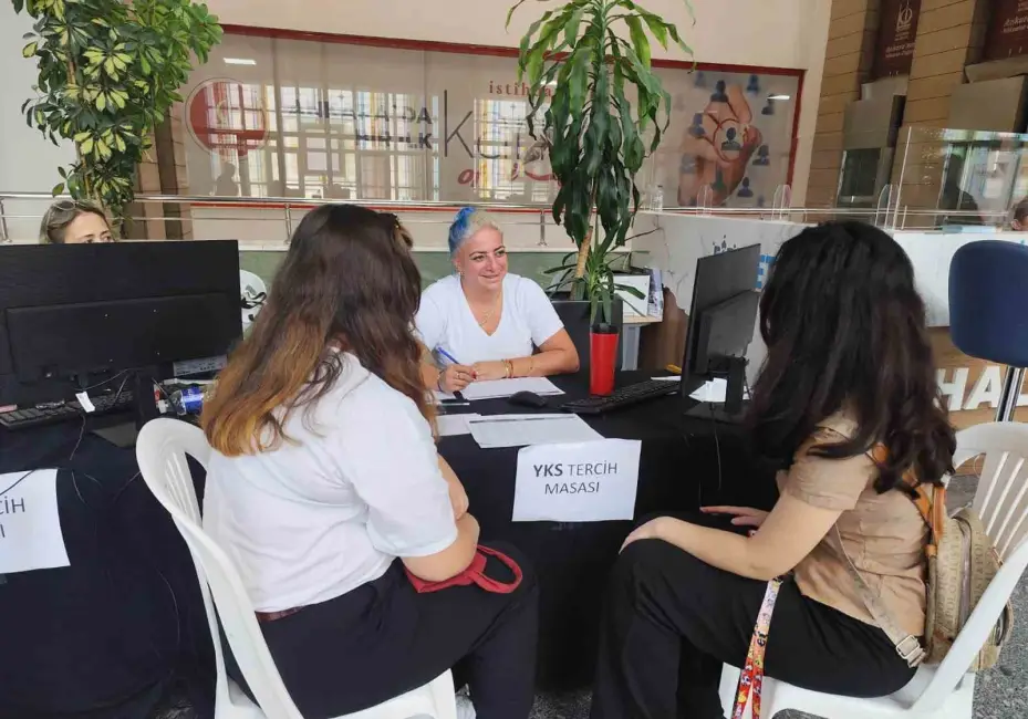 Keçiören Belediyesi’nden üniversite adaylarına ücretsiz tercih danışmanlığı