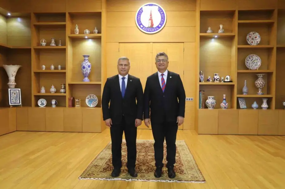 Rektör Adıgüzel, Afyon ve Kütahya’da üniversite ziyaretleri gerçekleştirdi