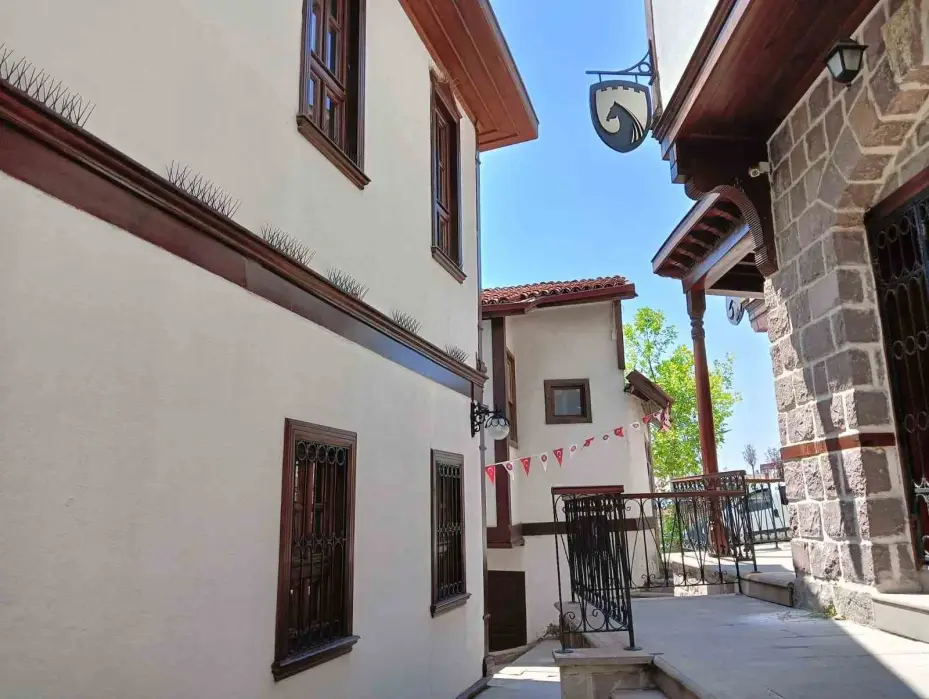 Sahte diploma çetesi elebaşı Kadiroğlu, 354 yıl hapis istemiyle yargılanmıştı