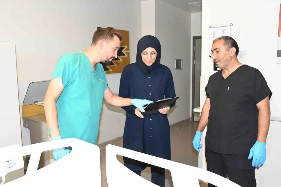 Yozgat’ta bir hastadan karpuz büyüklüğünde kitle çıkartıldı