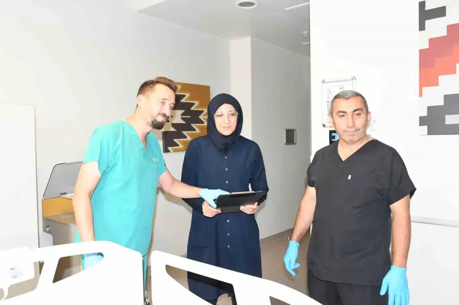 Yozgat’ta bir hastadan karpuz büyüklüğünde kitle çıkartıldı