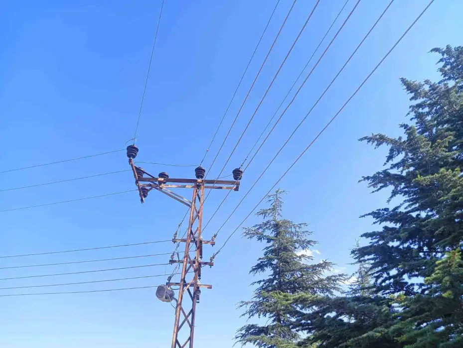 Ankara’da elektrik akımına kapılan belediye işçisi hastaneye kaldırıldı
