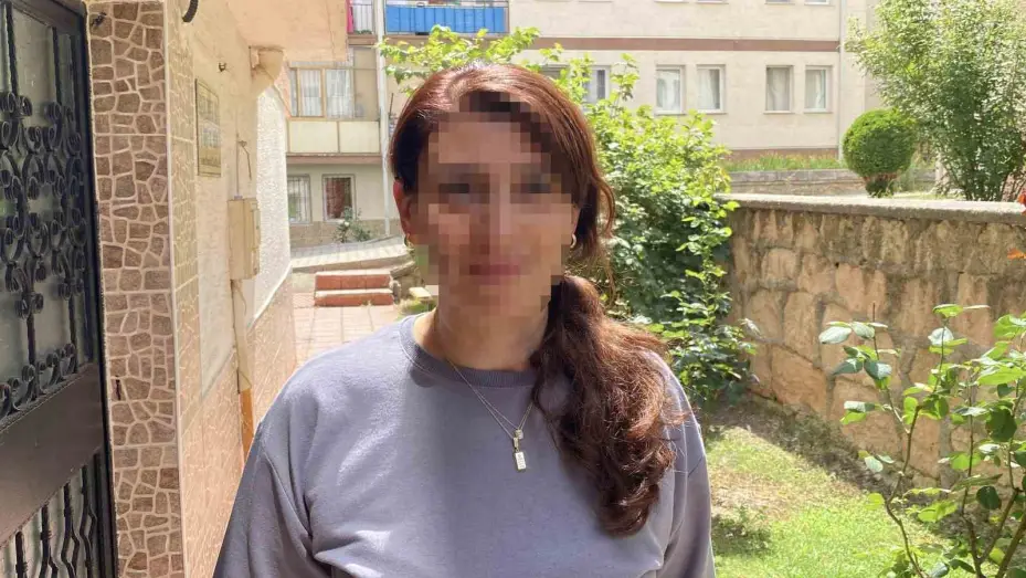 Kedinin balkona mahkum edildiği iddiası polisi harekete geçirdi