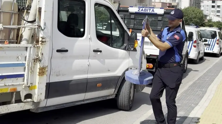 Niğde Belediyesi zabıta ekipleri kaldırım ve yol işgallerine karşı denetimlerini sıkılaştırdı