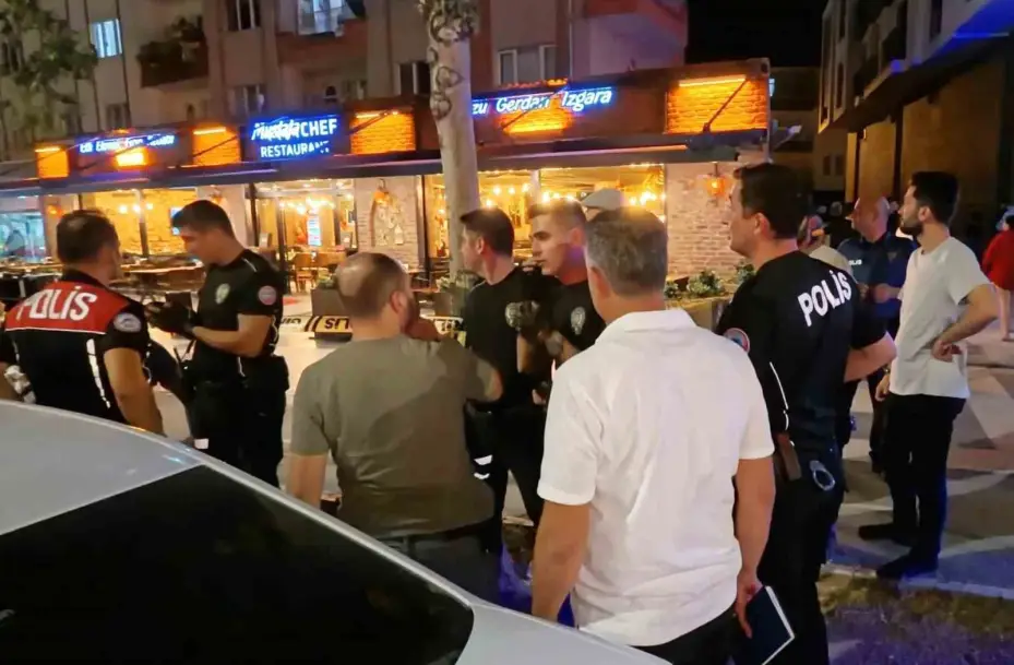 Eski koca restoran basıp dehşet saçtı: 4 kişi yaralandı