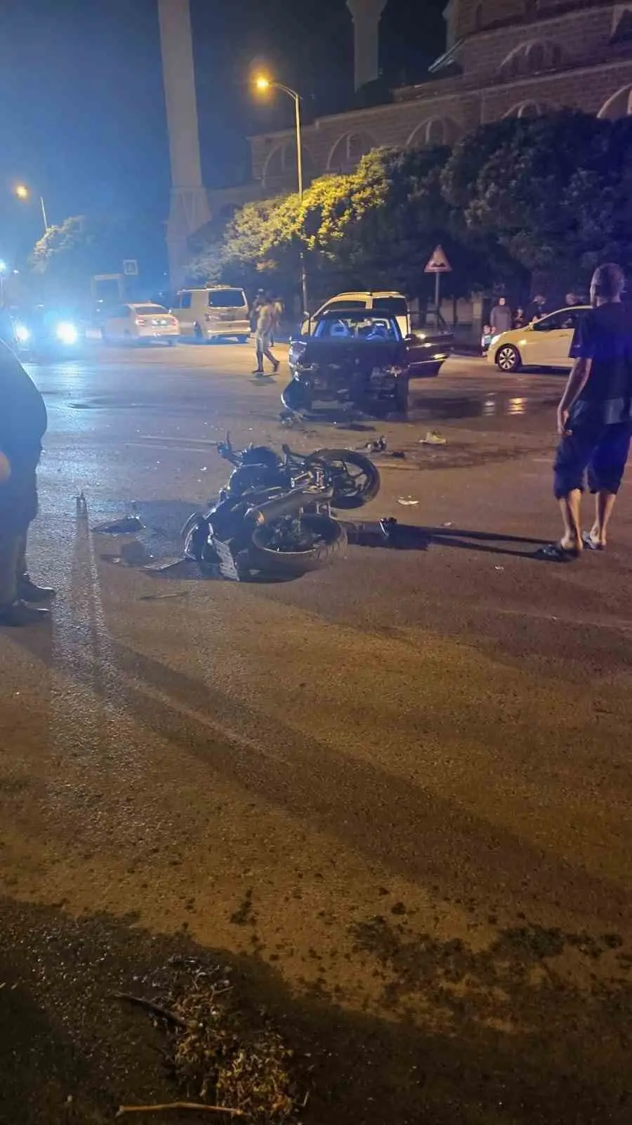 Ankara’da motosiklet otomobille çarpıştı: 1 ölü, 1 ağır yaralı