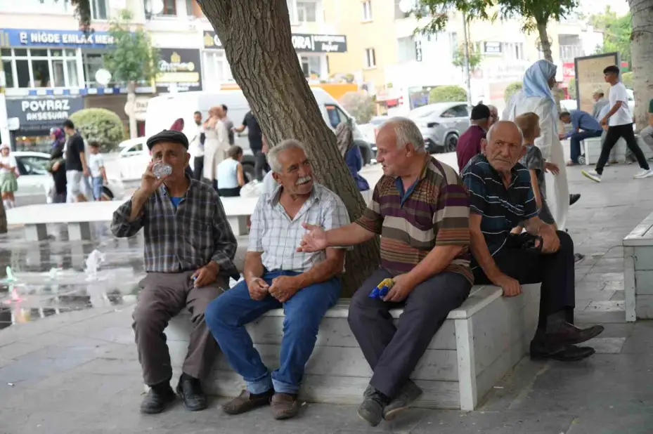 Niğde’de sıcaklık 38 dereceyi aştı
