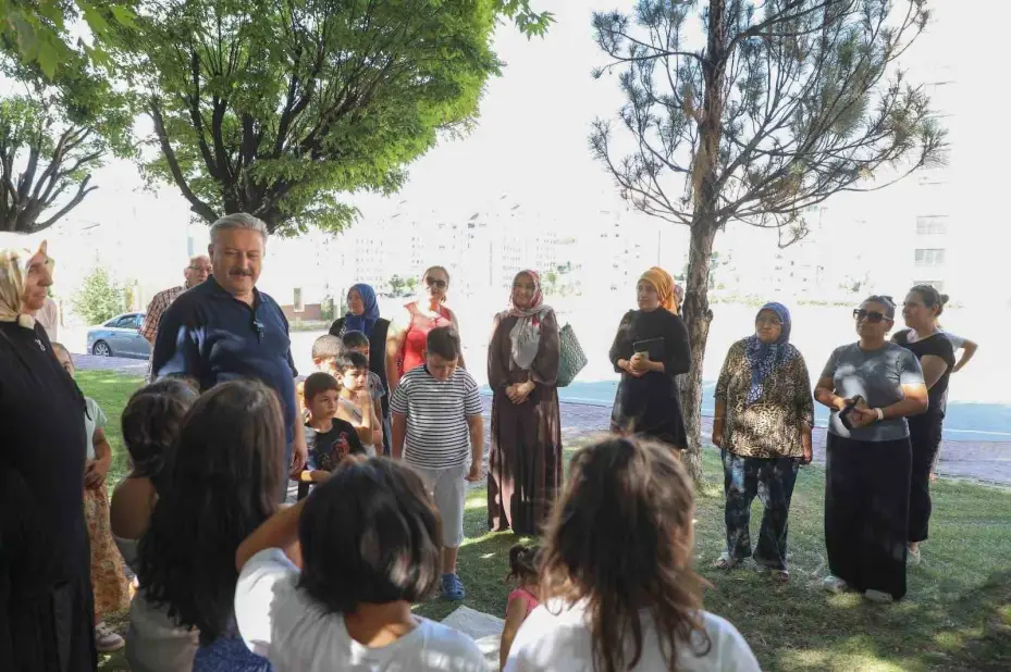 Melikgazi’nin parkları yenileniyor