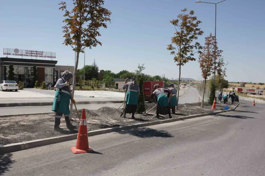 Nevşehir’de orta refüjler modern bir görünüme kavuşuyor