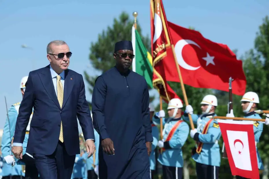 Cumhurbaşkanı Erdoğan, Senegal Başbakanı Sonko’yu törenle karşıladı