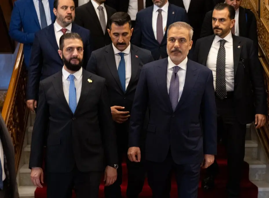 Dışişleri Bakanı Fidan, Suriye Cumhurbaşkanı Şara ile bir araya geldi