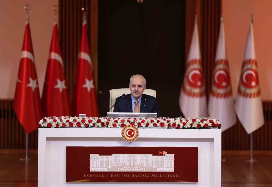 TBMM Başkanı Kurtulmuş: "Türkiye’de herkesin gözü kulağı bu komisyonun üzerindedir"