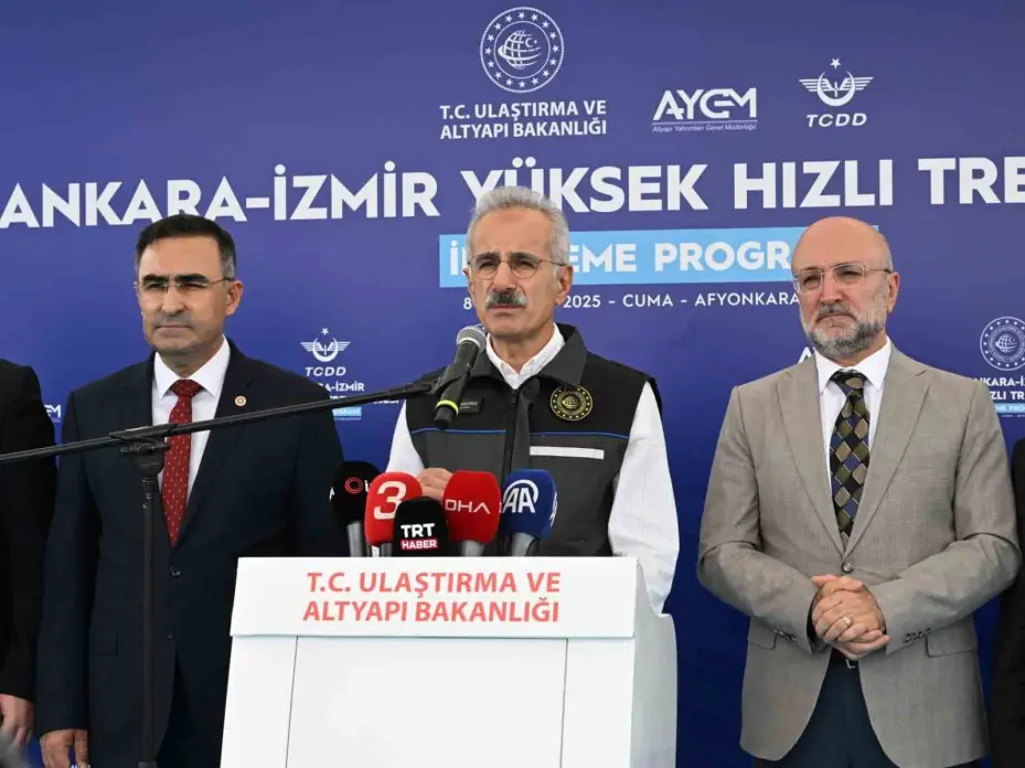 YHT ile Ankara-İzmir arası 3 buçuk saate düşecek
