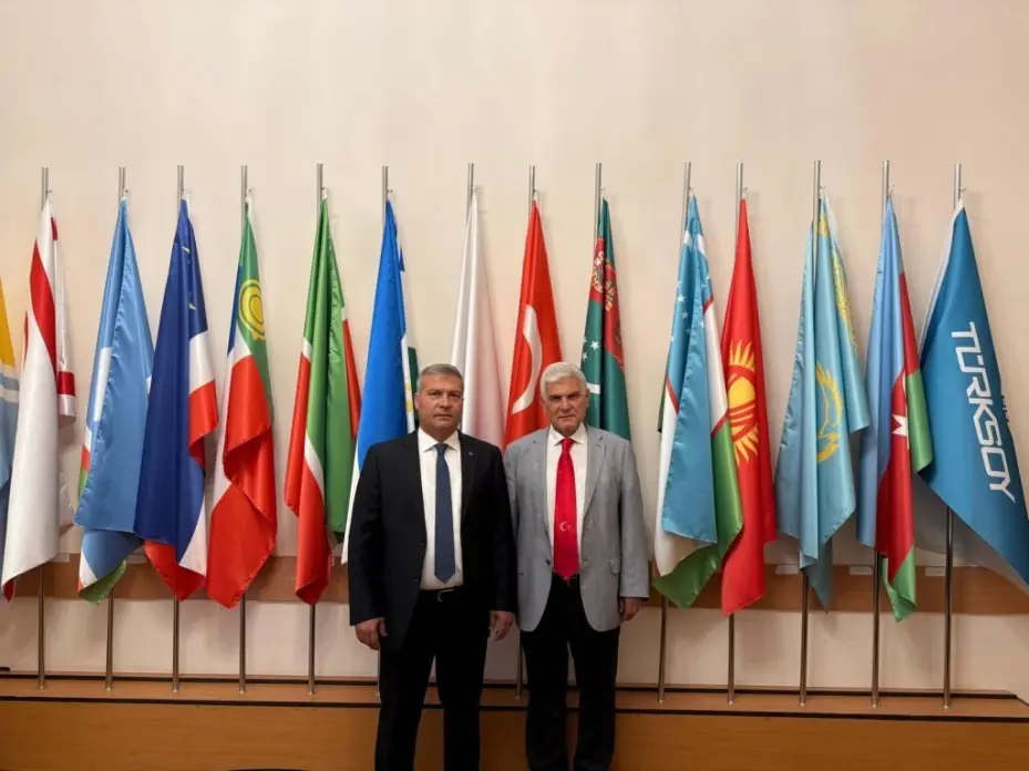 Prof. Dr. Adıgüzel’in uluslararası eğitim hamlesi Azerbaycan’da sürüyor