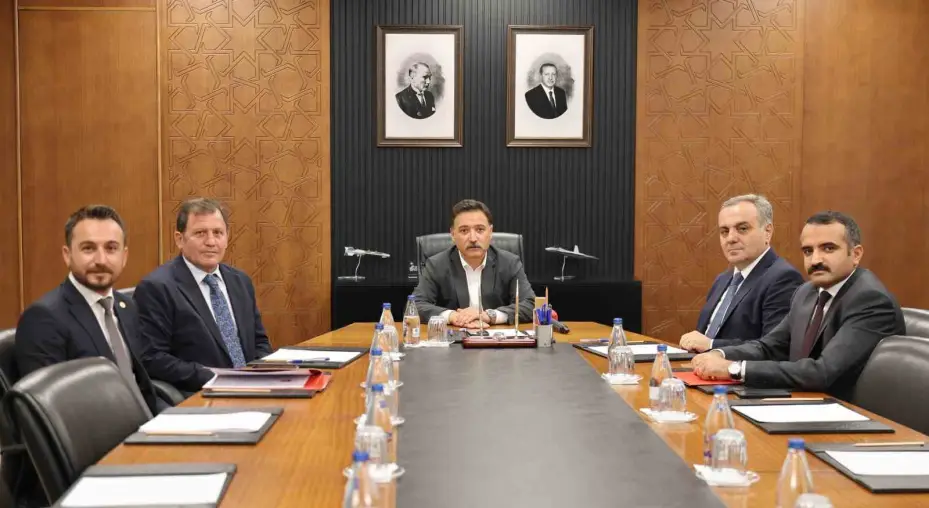 Valilik ile ERÜ arasında ’ERVA Spor Okulları Akademisi’ işbirliği protokolü imzalandı