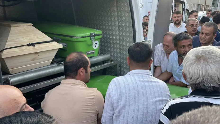 Mahalle muhtarı, muhtarlık binasında ölü bulundu
