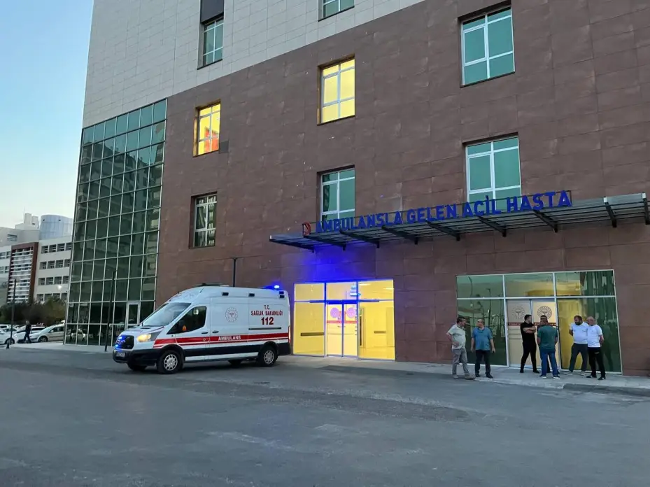 Niğde’de iş yerine silahlı saldırı: 8 yaşındaki çocuk ağır yaralandı