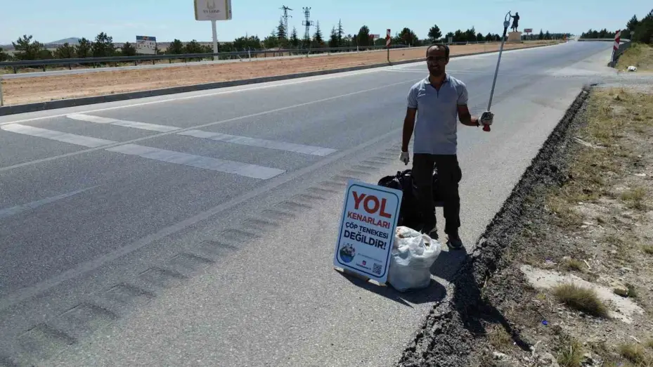 Kendini doğaya adayan akademisyen 6 yılda 10 bin poşet çöp topladı