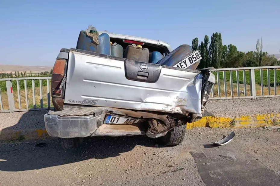 Sivas’ta trafik kazaları: 4’ü çocuk 9 yaralı