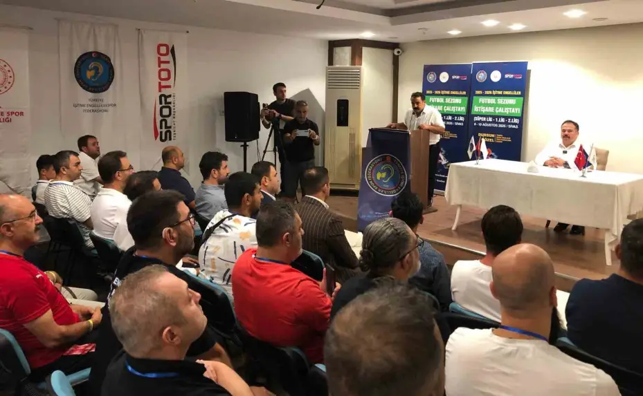 Dursun Gözel: "İşitme engelliler futbolunu ileriye taşıyacağız"