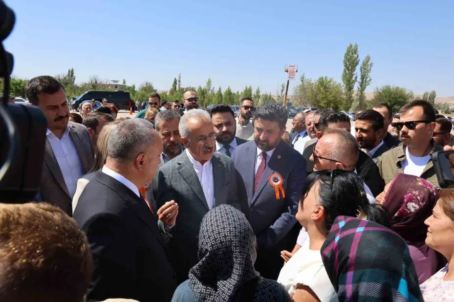 Bakan Uraloğlu: "Türkiye’nin dört bir yanındaki tarihi köprülerimizde restorasyon çalışmaları yaptık"
