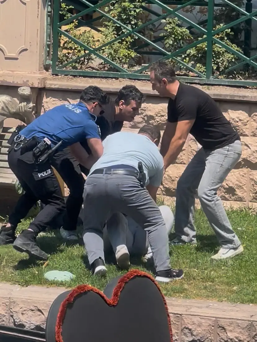Polisten nefes kesen operasyon: Porsuk Çayı’na atlamaya çalışan kadın kurtarıldı