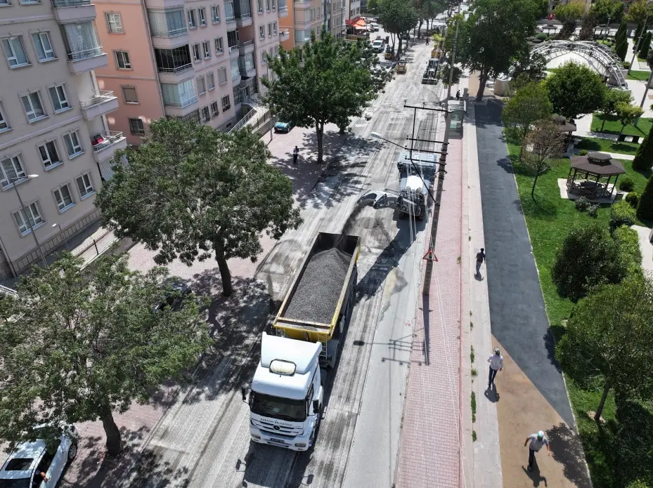 Karatay’da asfalt seferberliği