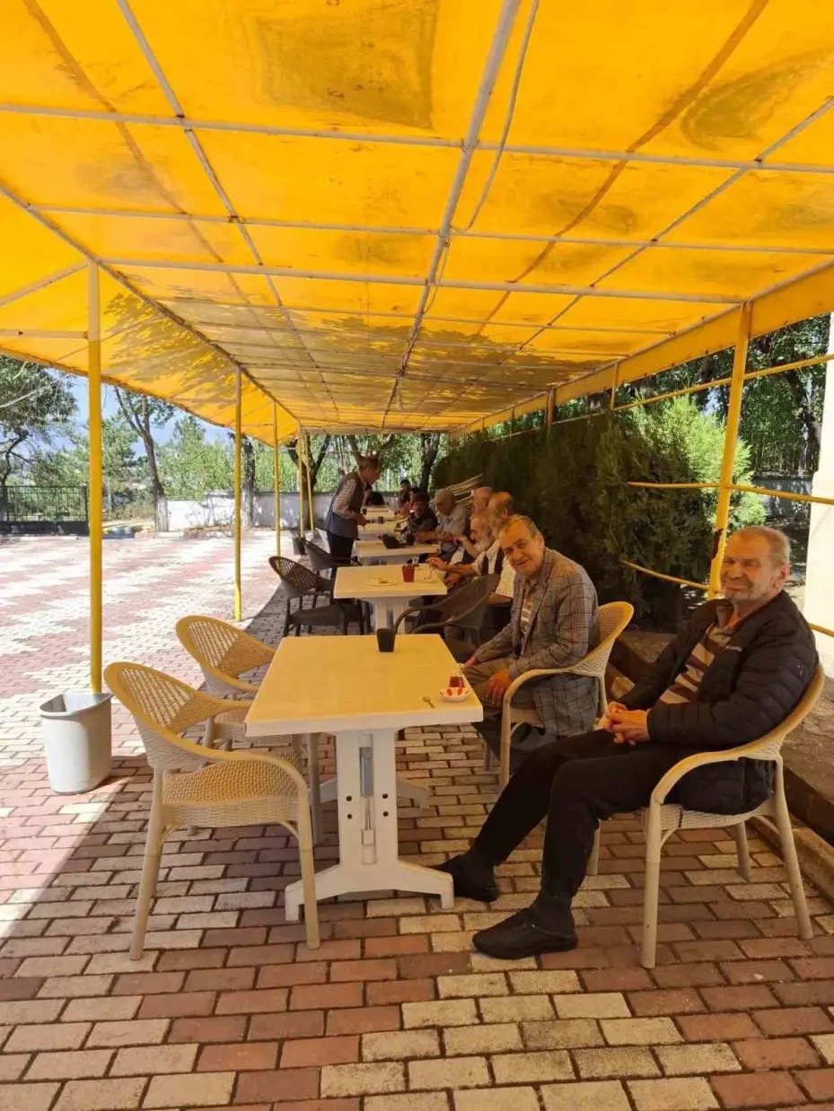 Huzurevinde Kur’an-ı Kerim tilaveti
