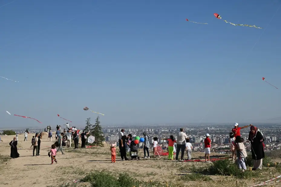 Selçuklu semaları uçurtmalarla şenlendi
