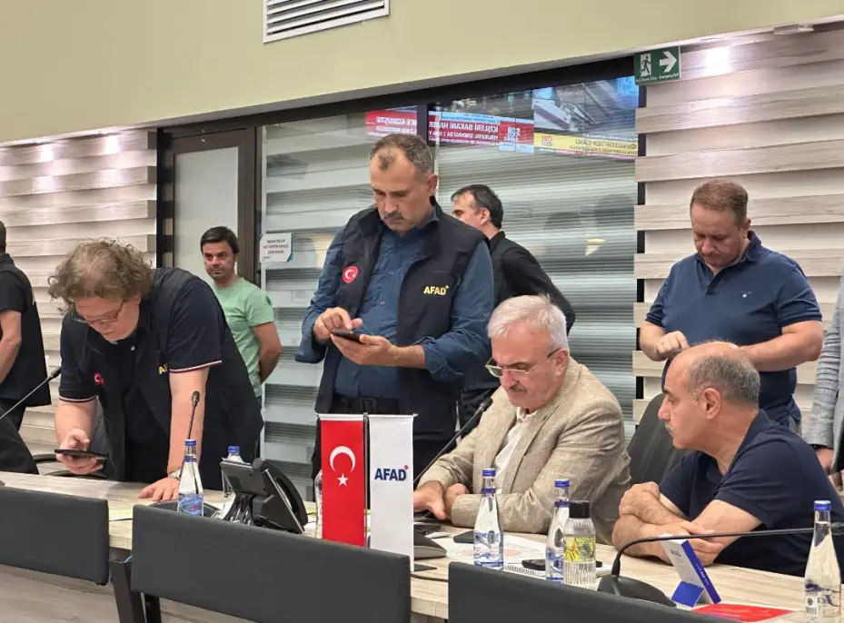 AFAD: "6.1 büyüklüğündeki depremin hemen ardından Türkiye Afet Müdahale Planı devreye alınmıştır"