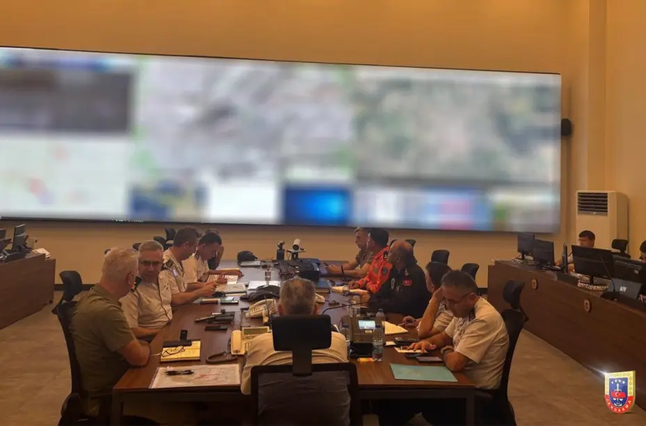 Jandarmadan deprem bölgesinde çalışmalara destek