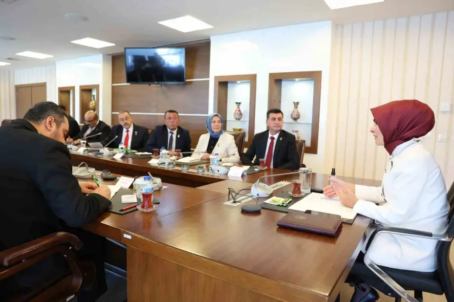 Bakan Göktaş: "Şehitlerimizin aziz hatırasını yaşatmak vazifemiz"