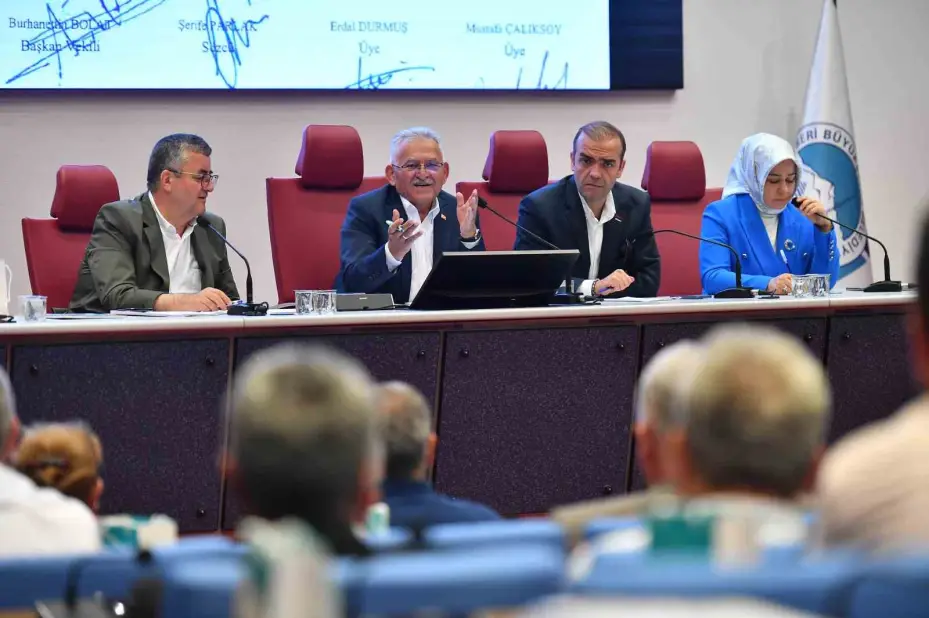 Büyükşehir Meclisi’nde 104 madde karara bağlandı