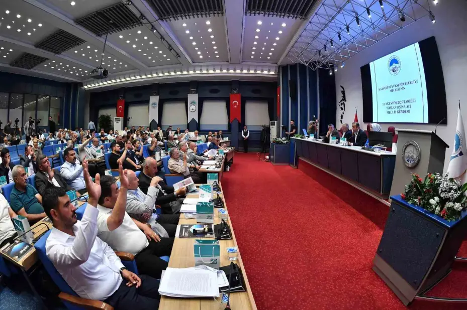 Büyükşehir Meclisi’nde 104 madde karara bağlandı