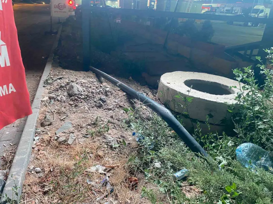 Ankara’da kontrolden çıkan otomobil oto yıkamacıya uçtu: 3 yaralı
