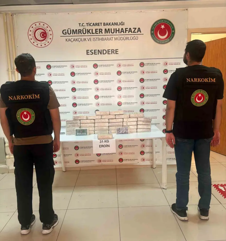 Gümrükler Muhafaza ekipleri 986 milyon lira değerinde uyuşturucu ele geçirdi