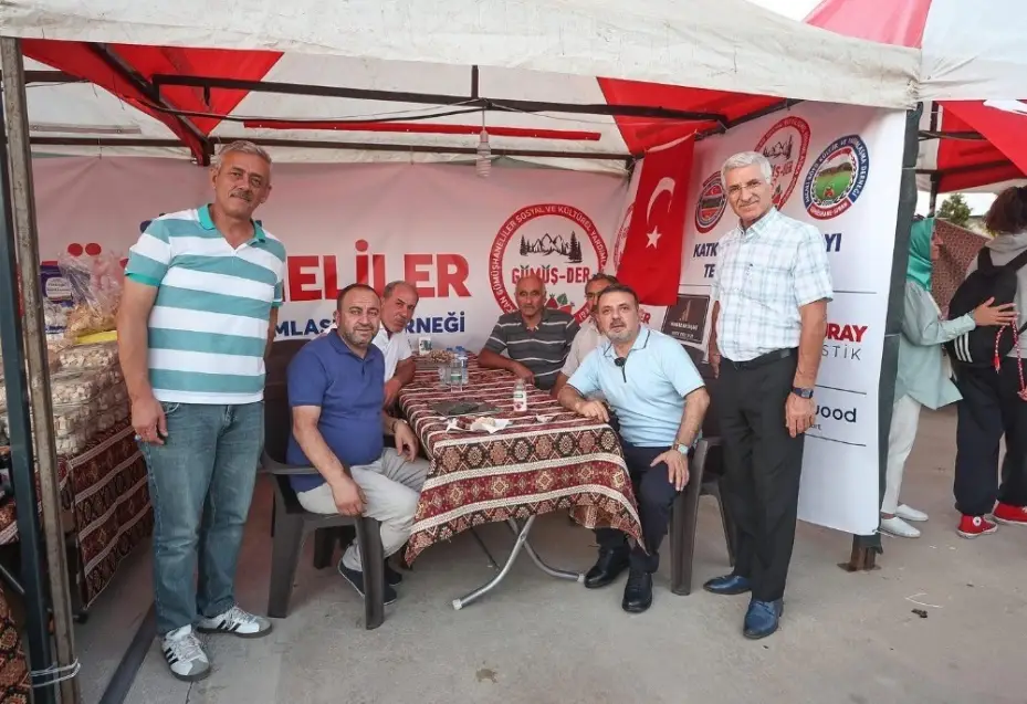 Sincan Park’ta farklı yörelerden gelen ürünler ziyaretçilerle buluşuyor