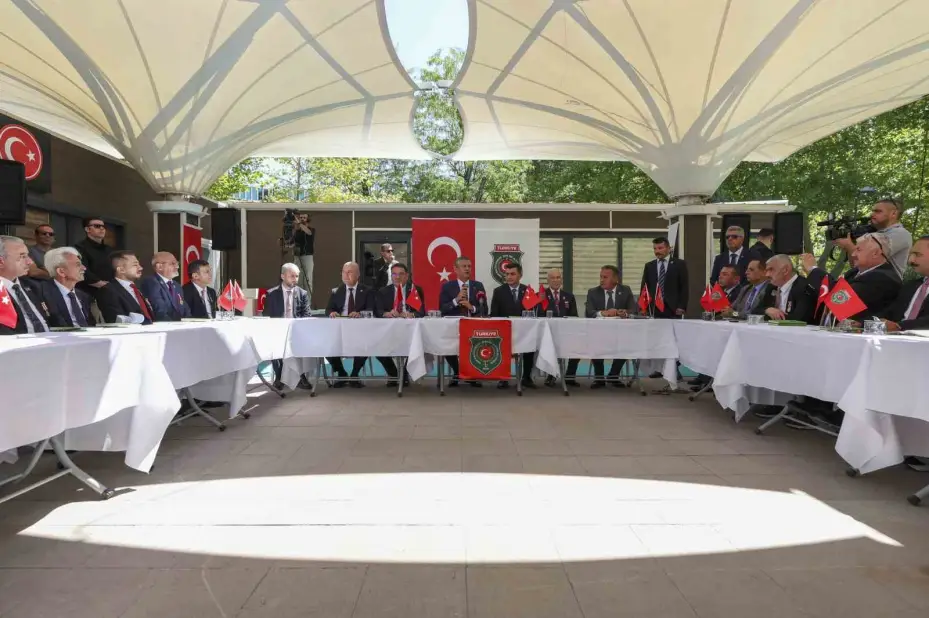CHP Genel Başkanı Özel: "Genel af, Türkiye’nin konuştuğu, konuşacağı bir şey değil, doğru da değil"