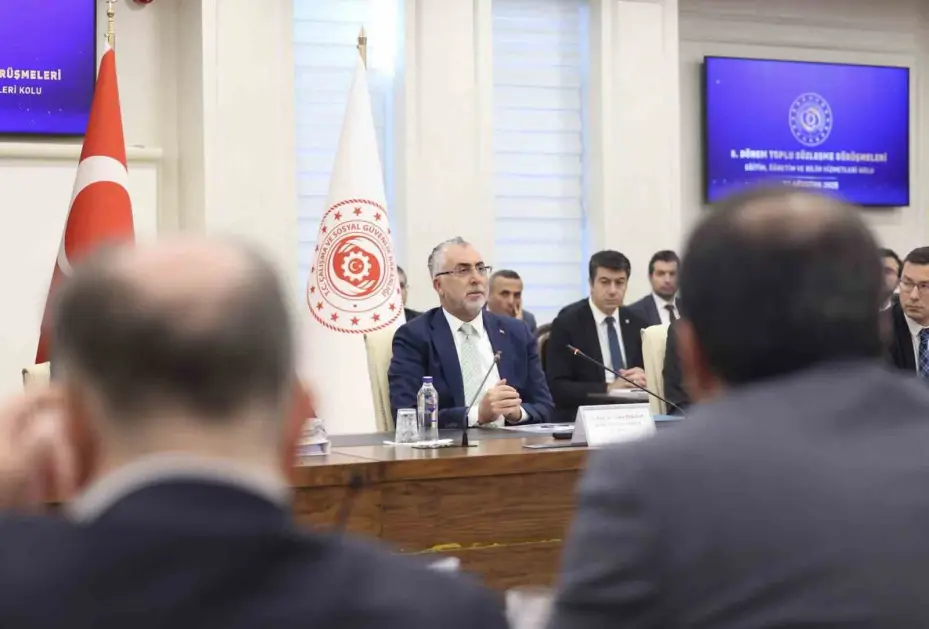 Bakan Işıkhan memur zammı için ilk teklifi açıkladı