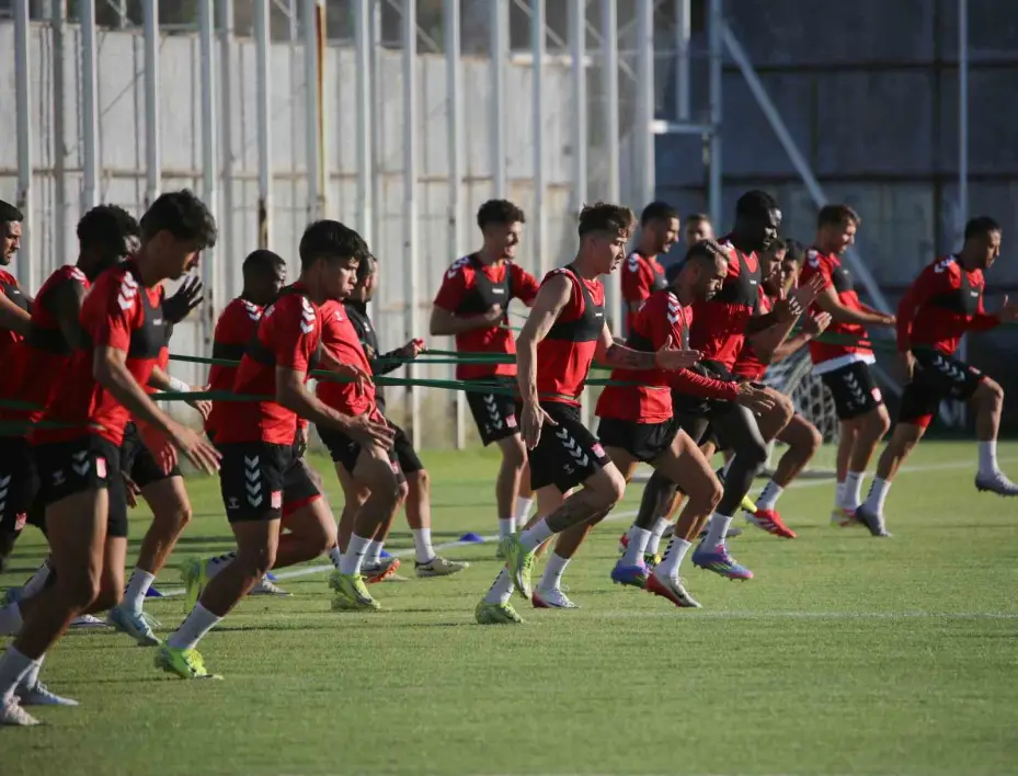 Osman Zeki Korkmaz: "1-2 takviye yapacağız"
